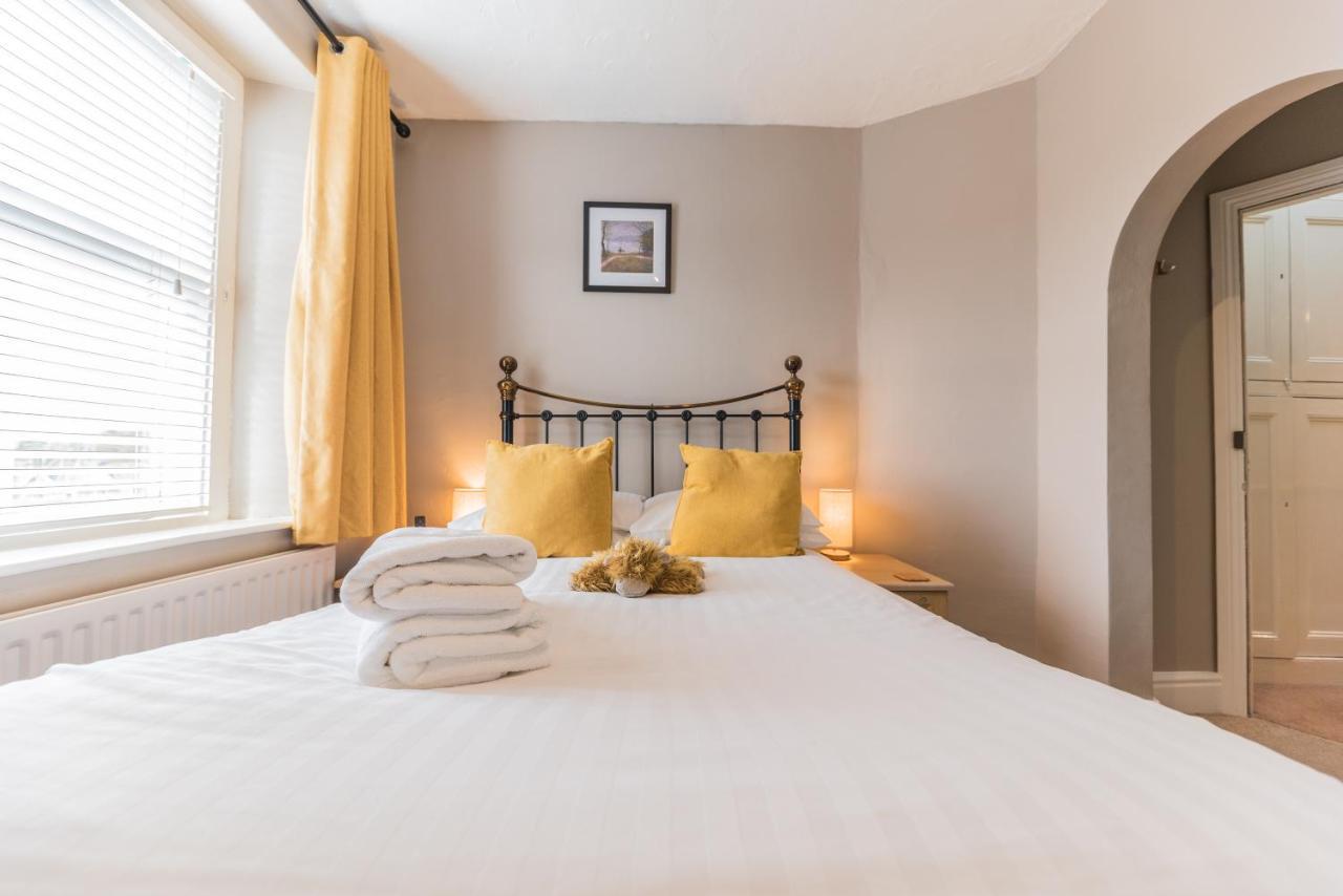ווינדרמר Holly-Wood Guest House מראה חיצוני תמונה